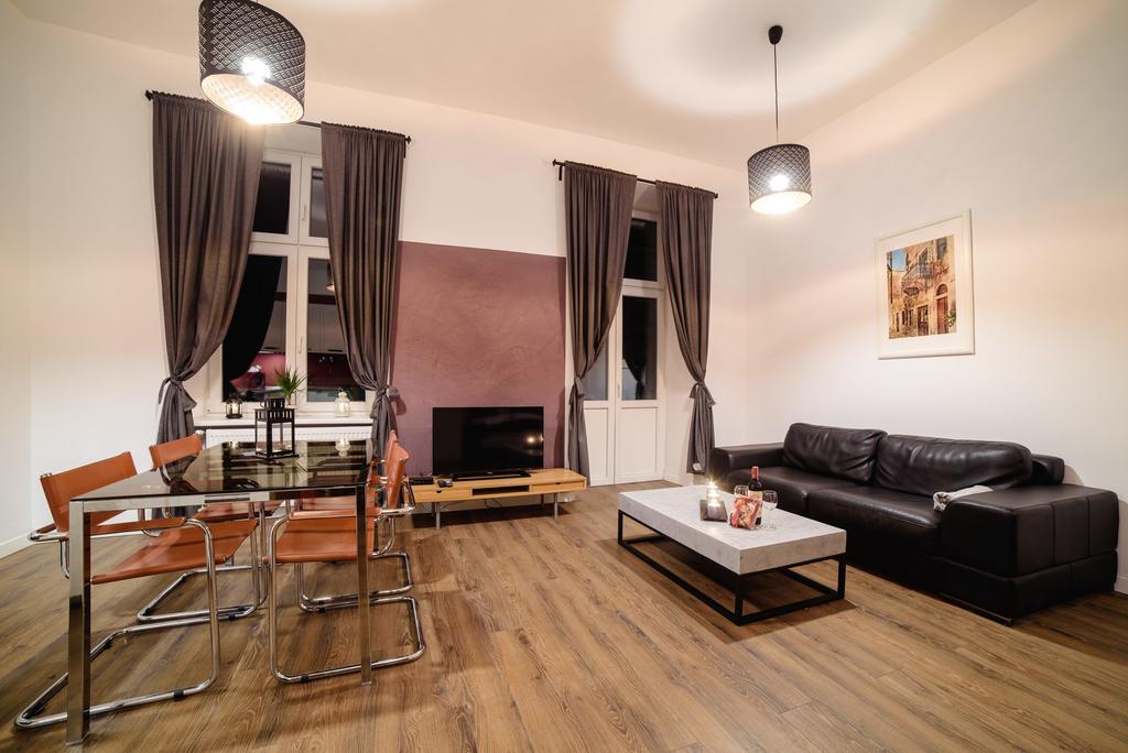 Cracow Rent Apartments - Spacious Apartments For 2-7 People In Quiet Area - Kolberga Street Nr 3 - 10 Min To Main Square By Foot Krakow Exterior photo