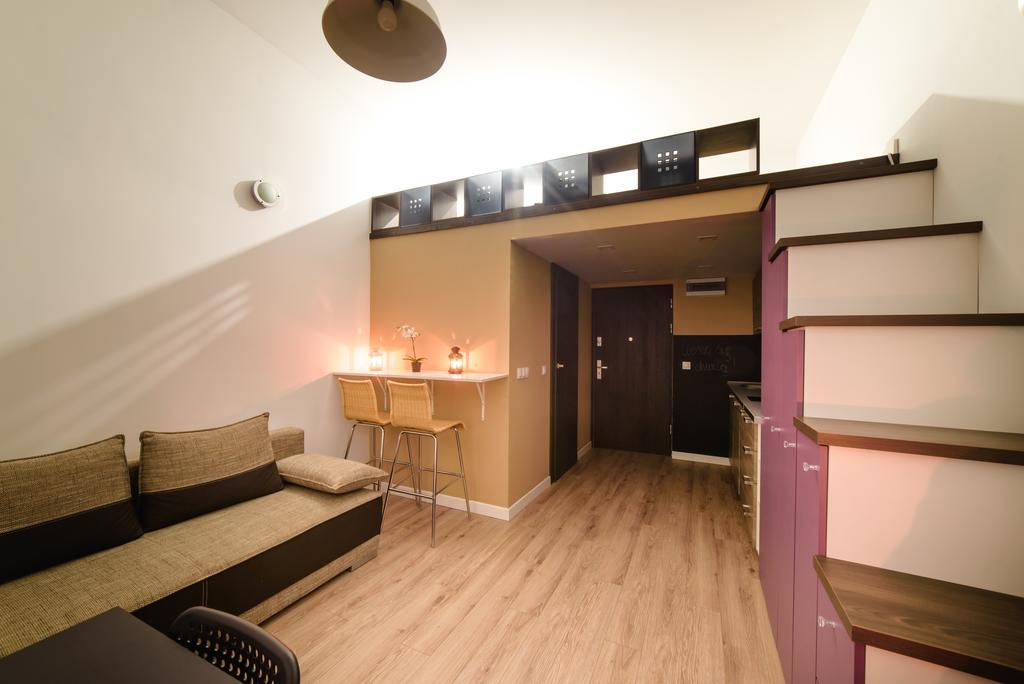 Cracow Rent Apartments - Spacious Apartments For 2-7 People In Quiet Area - Kolberga Street Nr 3 - 10 Min To Main Square By Foot Krakow Exterior photo